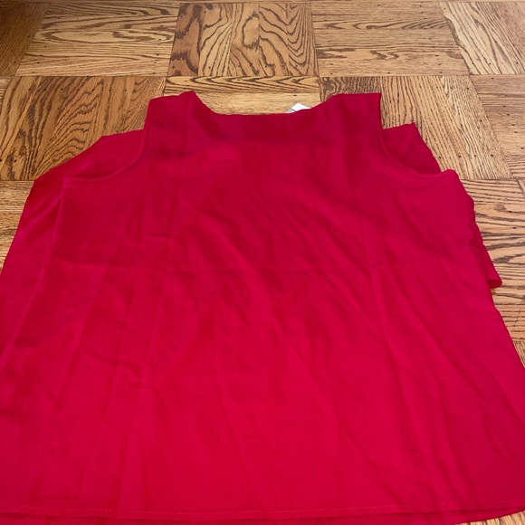 Brand new Chicos size 2 (large) SOFT LAYERS
LAURA SL TANK WO SULTRY RED - Picture 4 of 4
